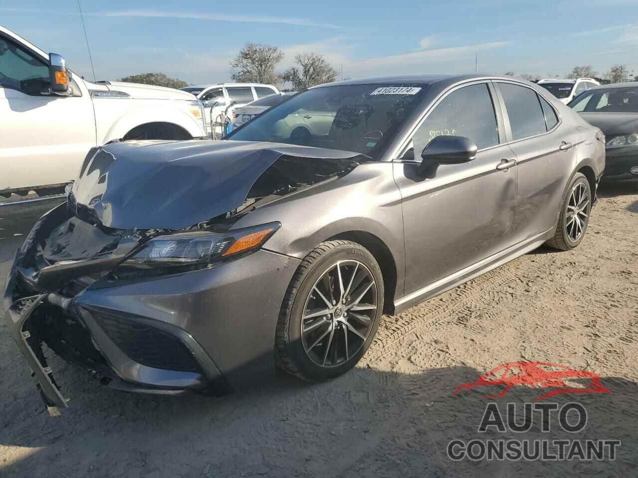 TOYOTA CAMRY 2021 - 4T1G11AK7MU557872