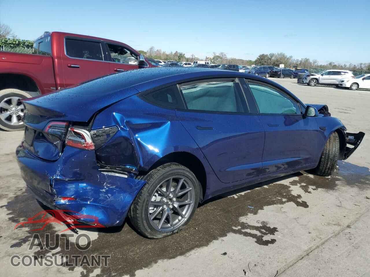 TESLA MODEL 3 2023 - 5YJ3E1EAXPF700836