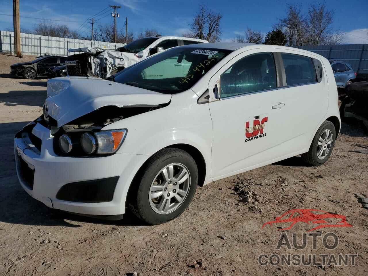 CHEVROLET SONIC 2016 - 1G1JC6SH9G4155563