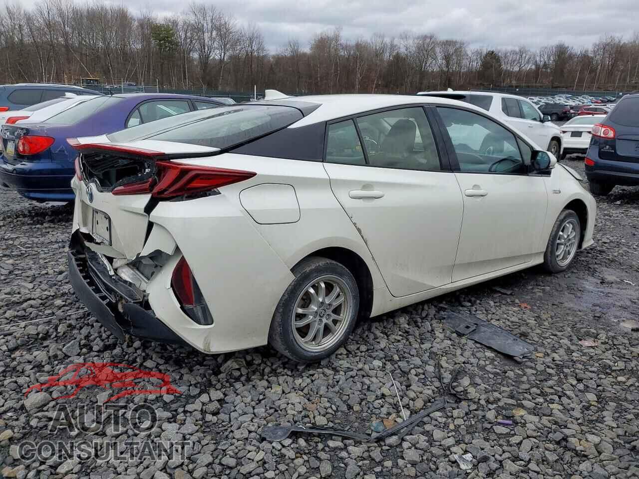TOYOTA PRIUS 2017 - JTDKARFP0H3036313