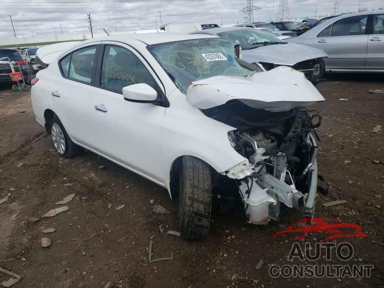 NISSAN VERSA 2017 - 3N1CN7AP4HL869883