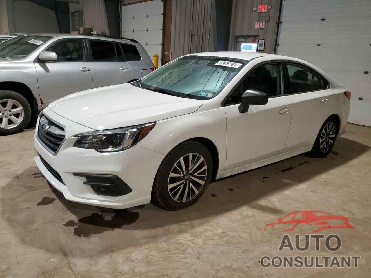 SUBARU LEGACY 2019 - 4S3BNAB69K3036367