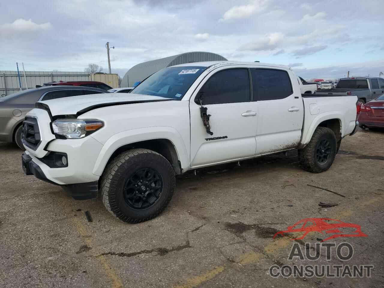 TOYOTA TACOMA 2021 - 5TFAZ5CN2MX118787