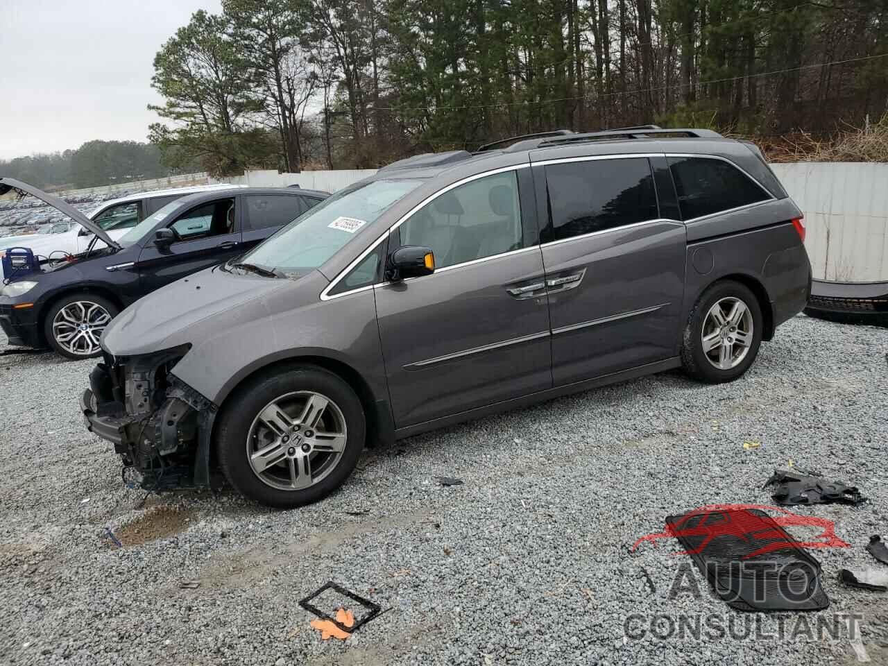 HONDA ODYSSEY 2013 - 5FNRL5H98DB033060