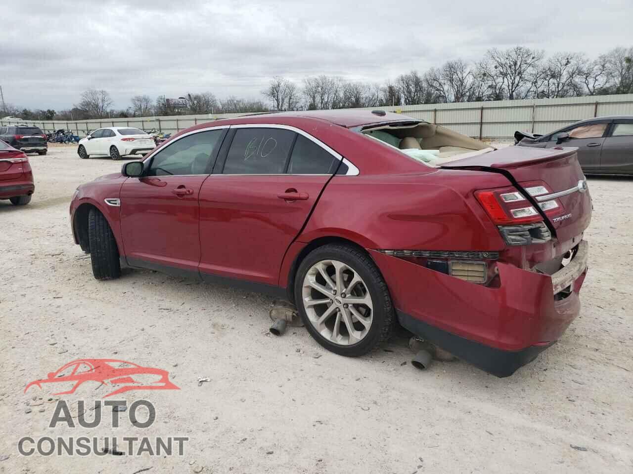 FORD TAURUS 2018 - 1FAHP2F80JG119933