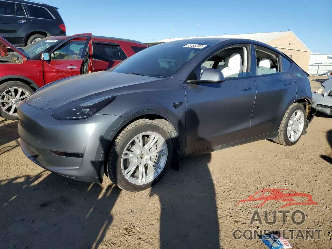 TESLA MODEL Y 2023 - 7SAYGAEE7PF798438