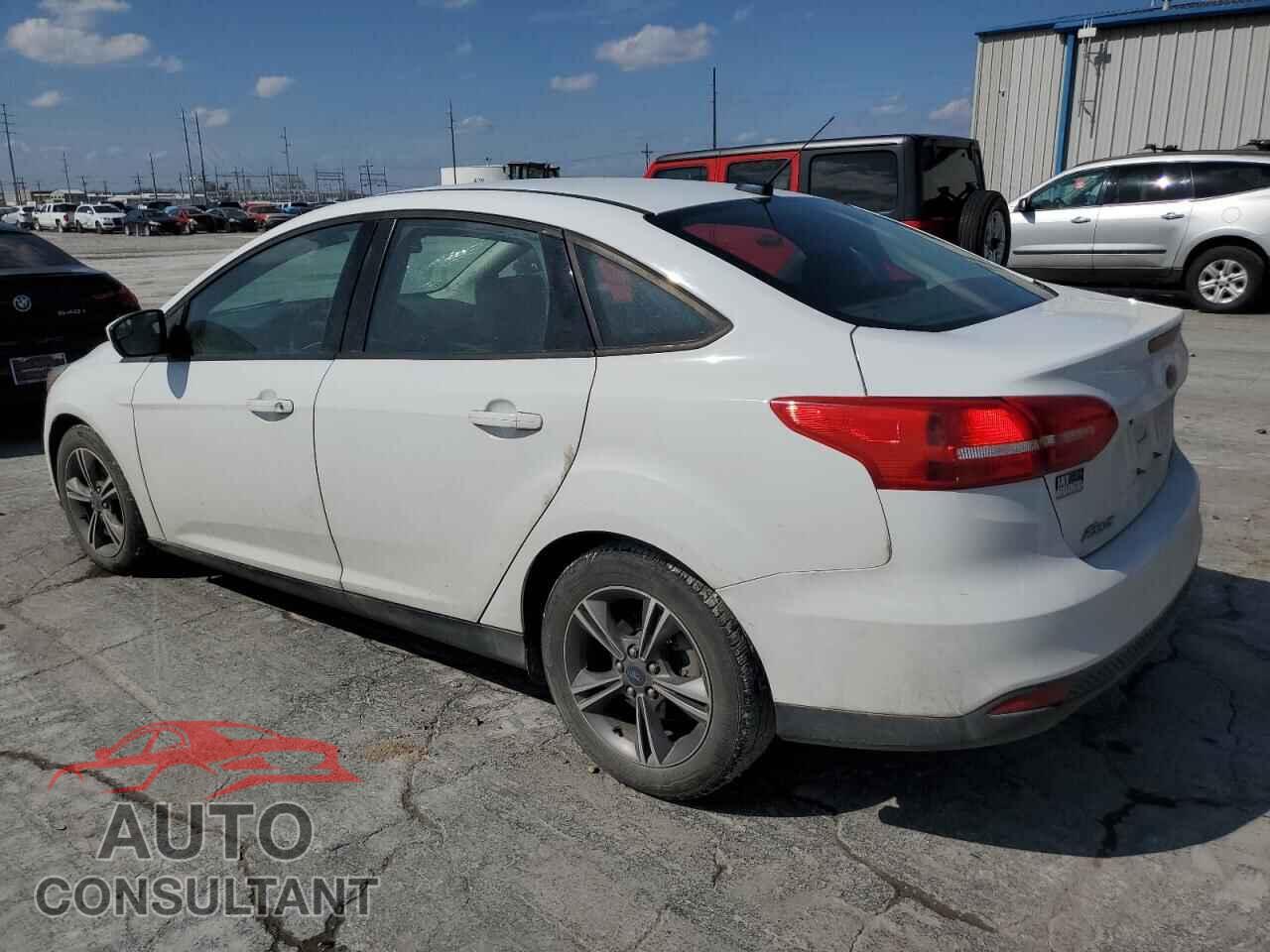 FORD FOCUS 2018 - 1FADP3FE8JL230182