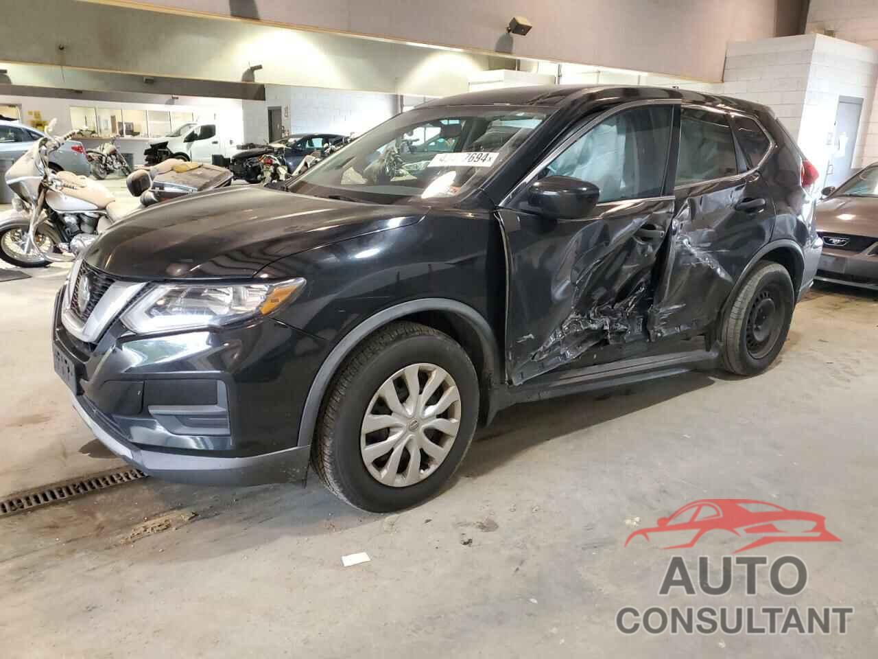 NISSAN ROGUE 2018 - KNMAT2MT1JP615712