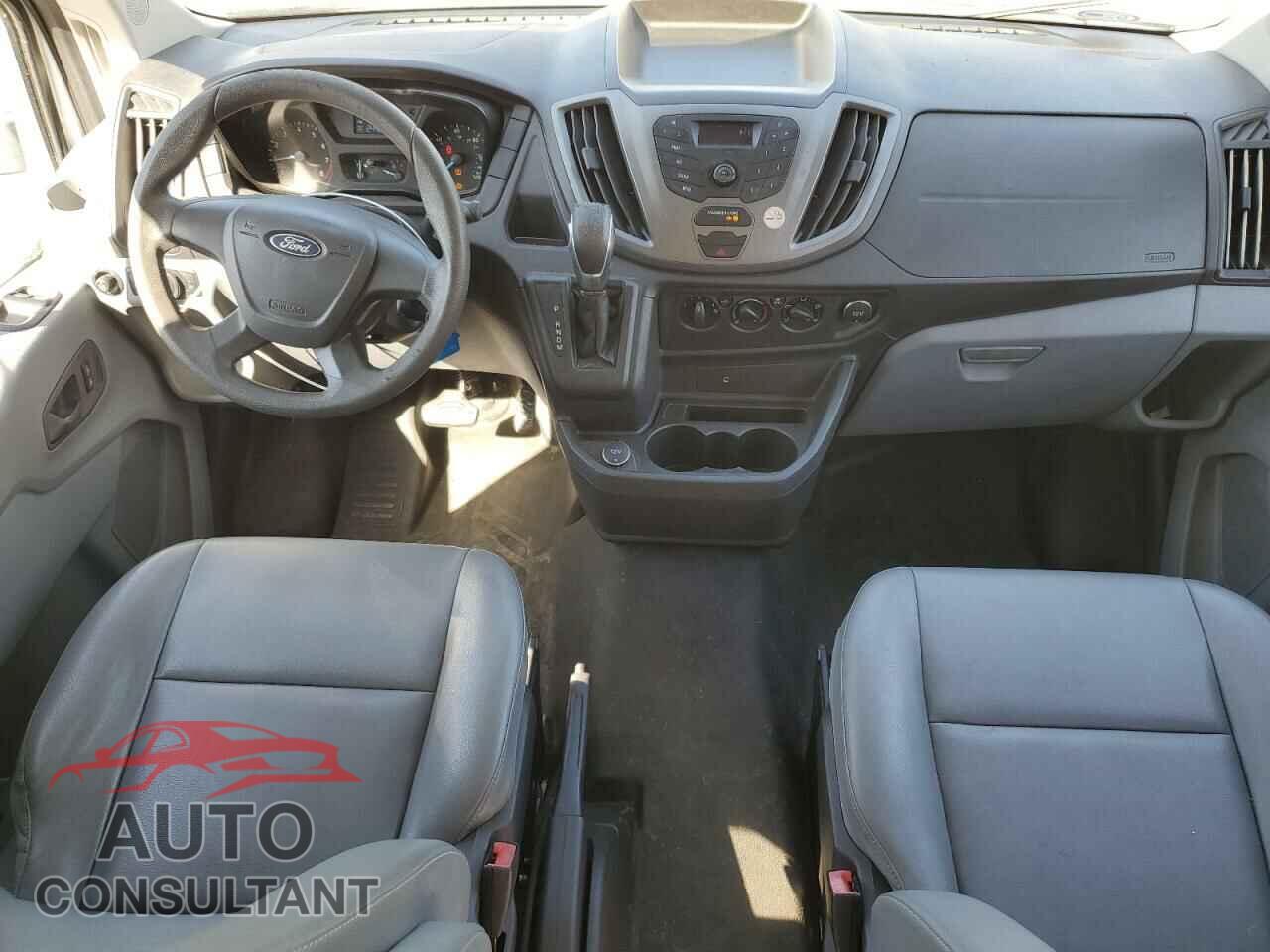 FORD TRANSIT 2017 - 1FTYR1ZM8HKA75209