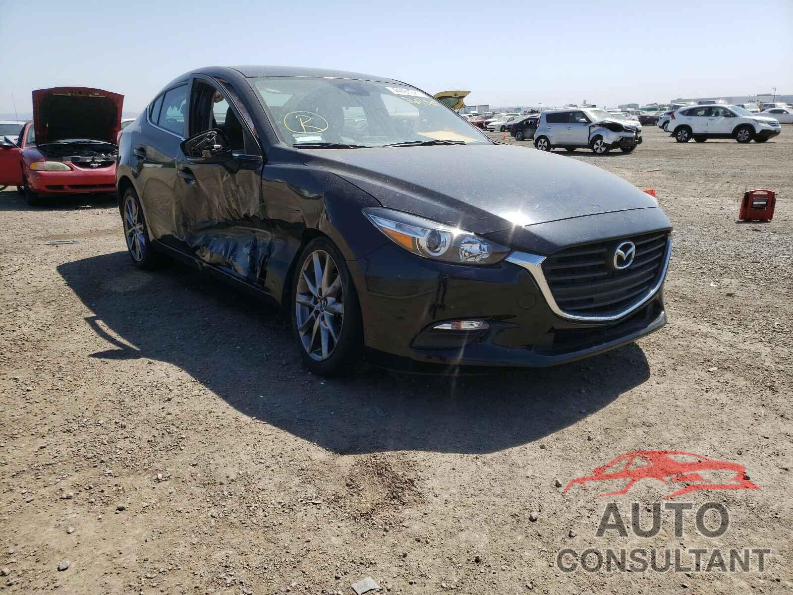 MAZDA 3 2018 - 3MZBN1V36JM254035