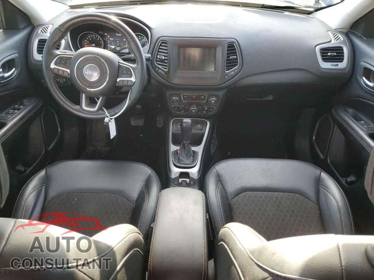 JEEP COMPASS 2018 - 3C4NJCBB1JT268143