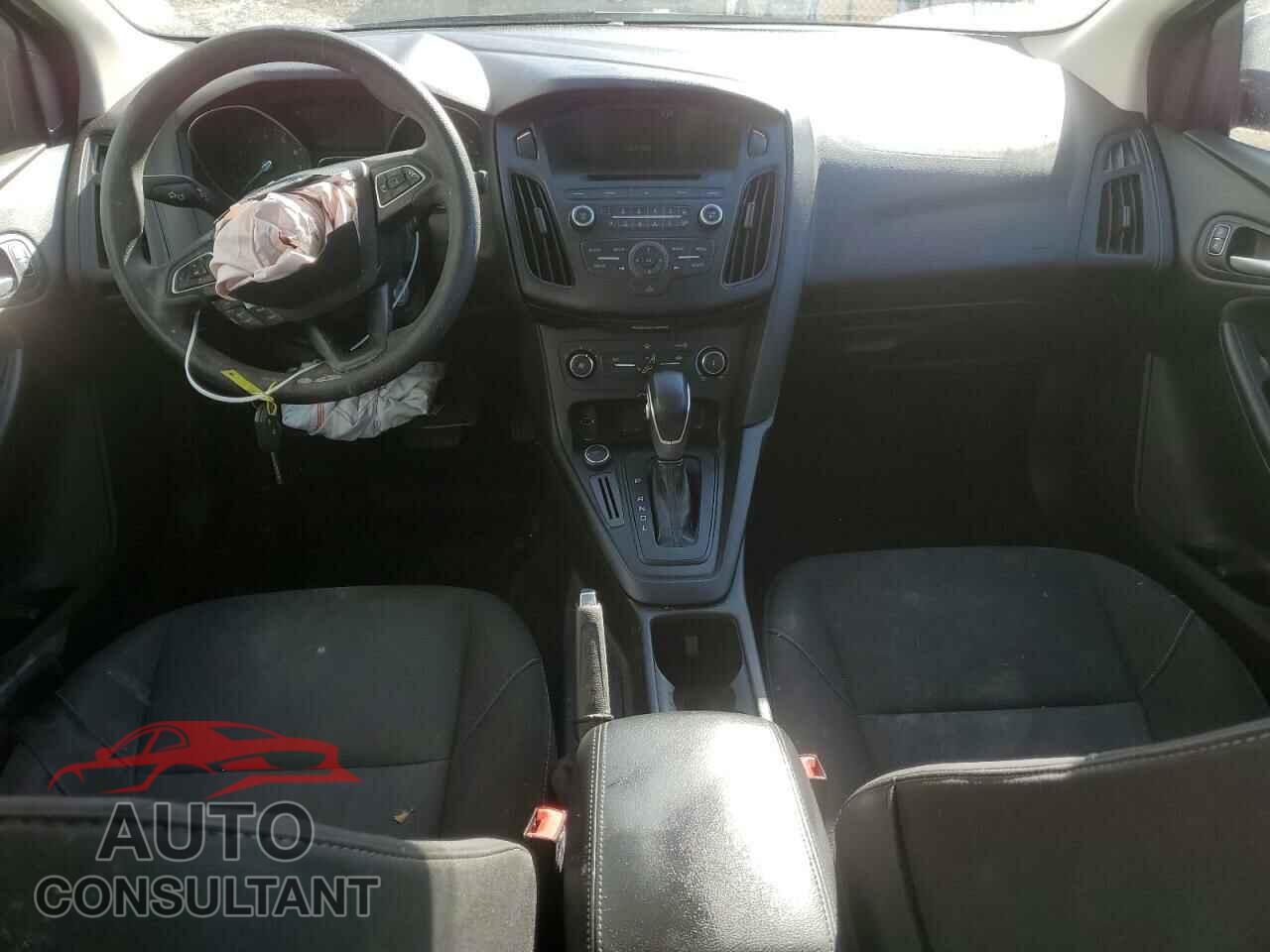 FORD FOCUS 2017 - 1FADP3F23HL244832