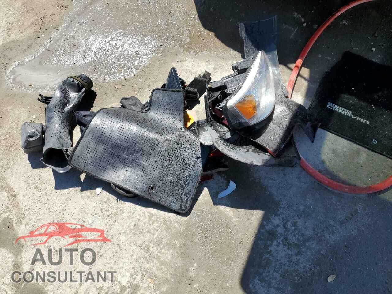 DODGE CARAVAN 2015 - 2C4RDGCG4FR548613