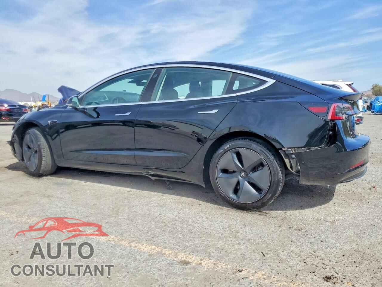 TESLA MODEL 3 2018 - 5YJ3E1EA5JF045167