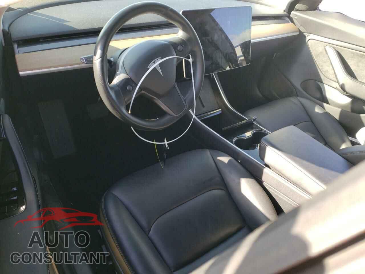 TESLA MODEL 3 2018 - 5YJ3E1EA7JF043887