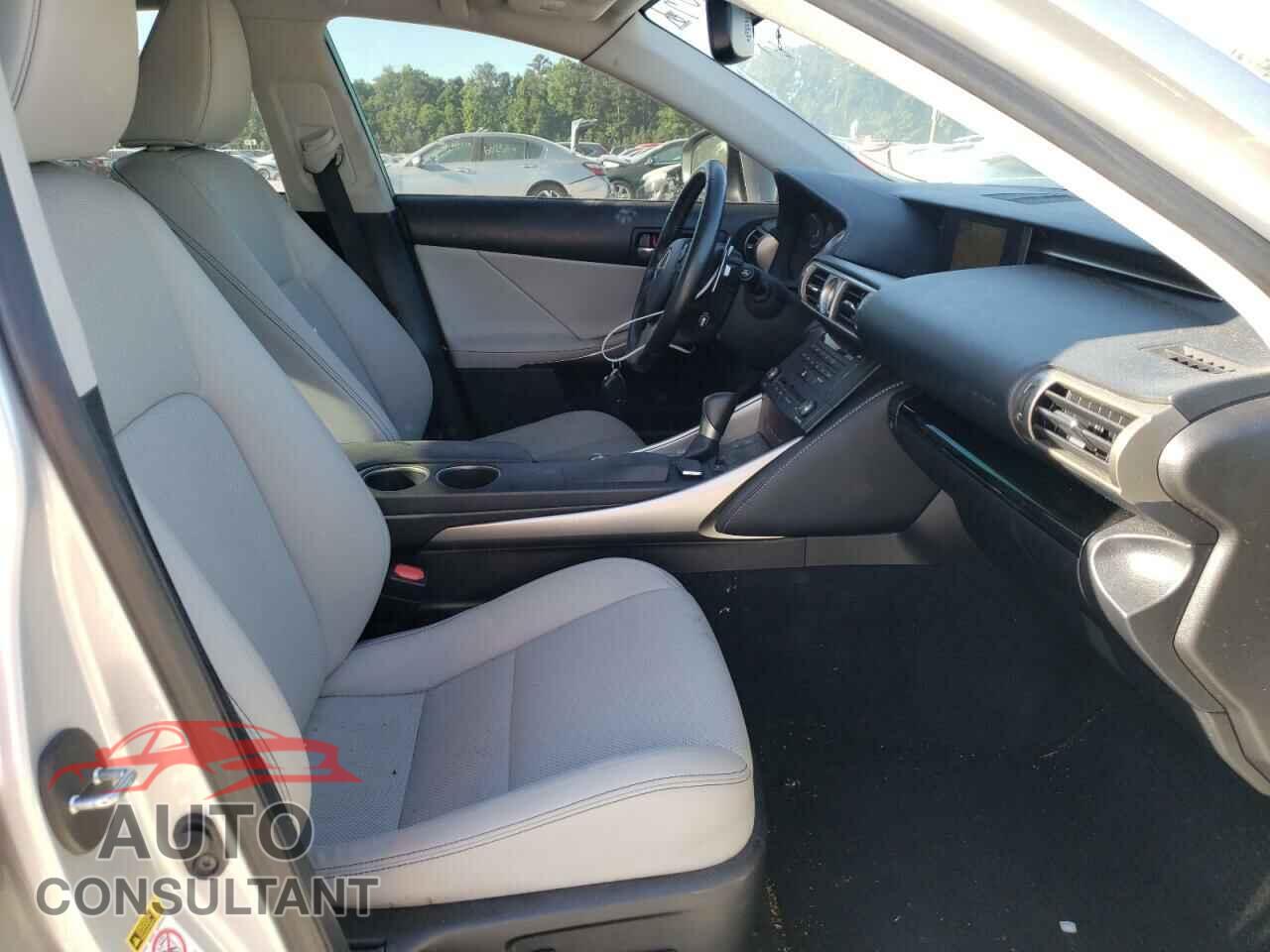 LEXUS IS 2016 - JTHBA1D25G5029576