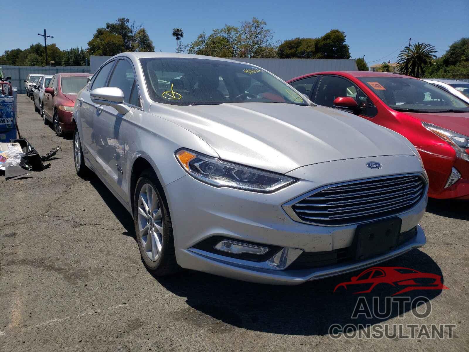 FORD FUSION 2018 - 3FA6P0SU8JR277685