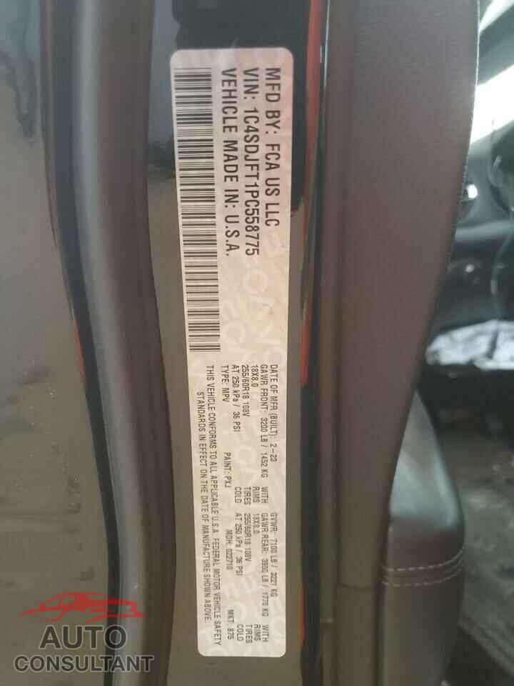 DODGE DURANGO 2023 - 1C4SDJFT1PC558775