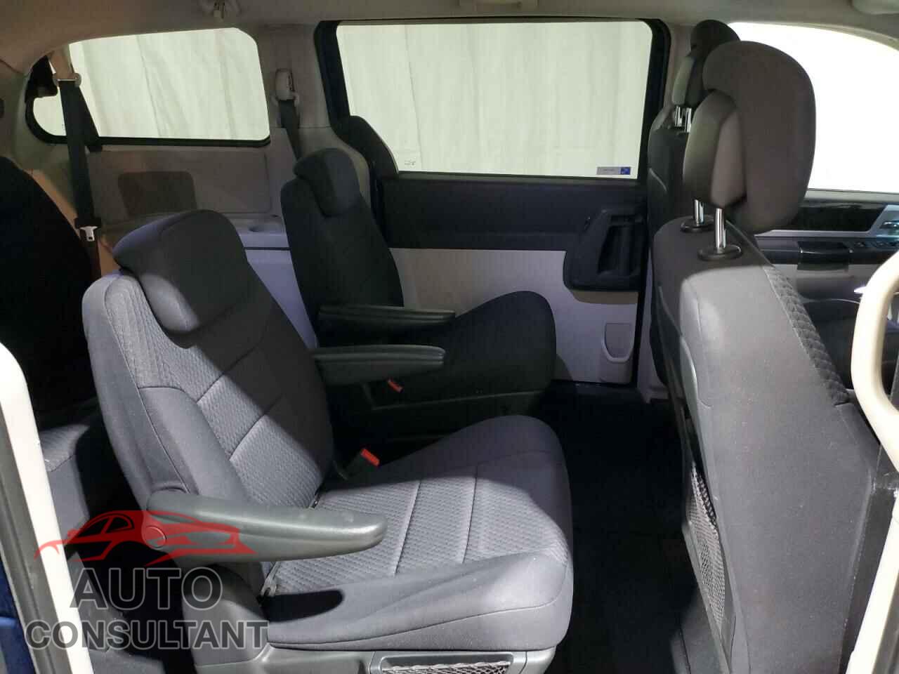 DODGE CARAVAN 2010 - 2D4RN5D13AR331173