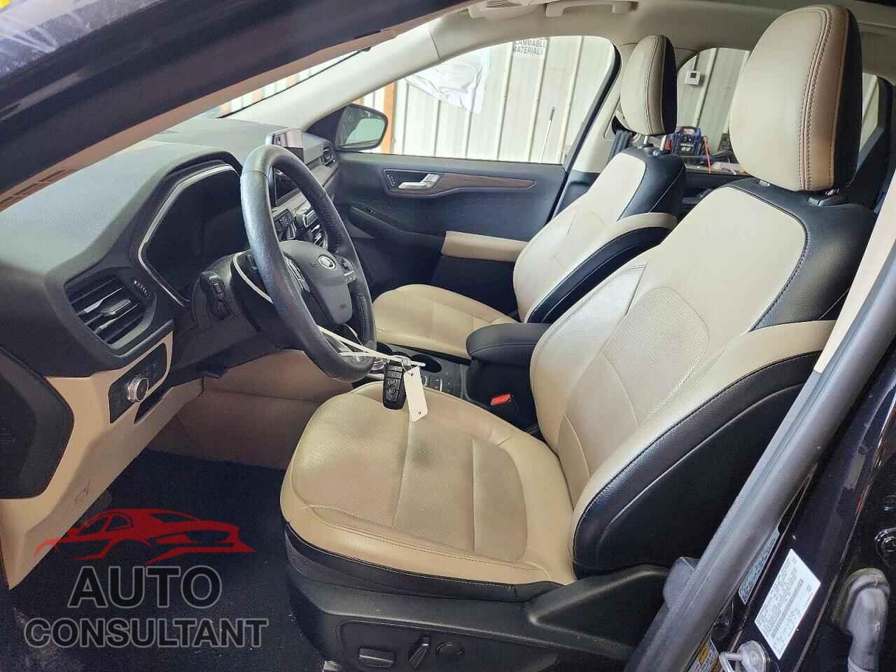 FORD ESCAPE 2020 - 1FMCU9J94LUA49620
