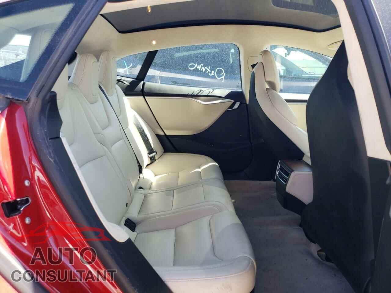 TESLA MODEL S 2017 - 5YJSA1E10HF215145