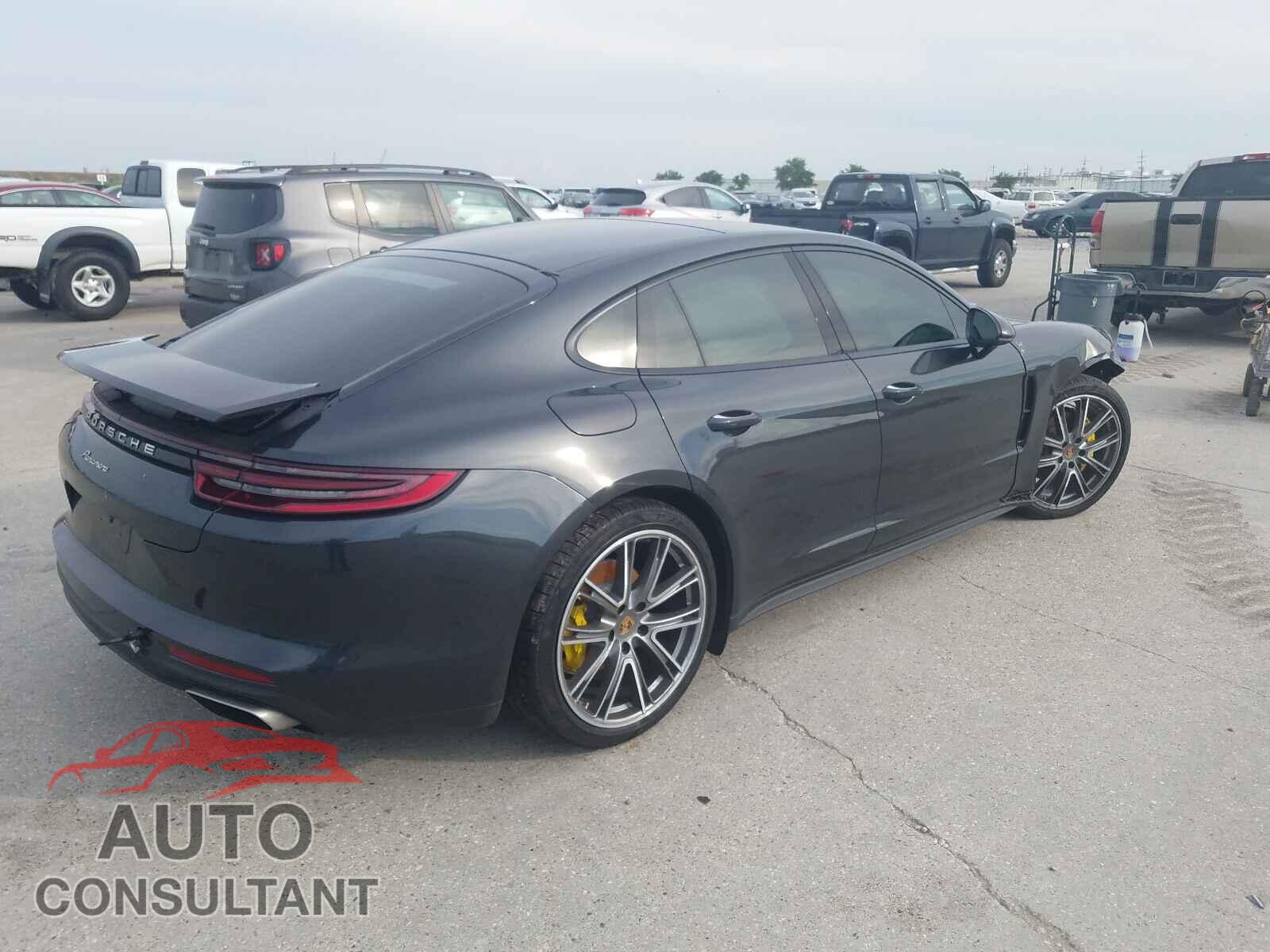 PORSCHE PANAMERA 2018 - WP0AA2A73JL101025