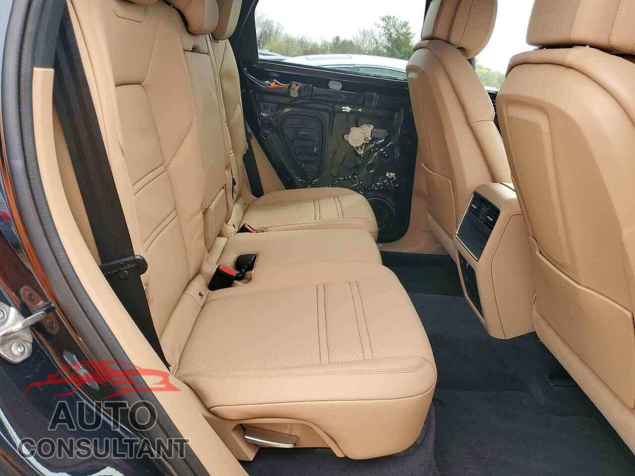 PORSCHE CAYENNE 2021 - WP1AA2AY8MDA04991