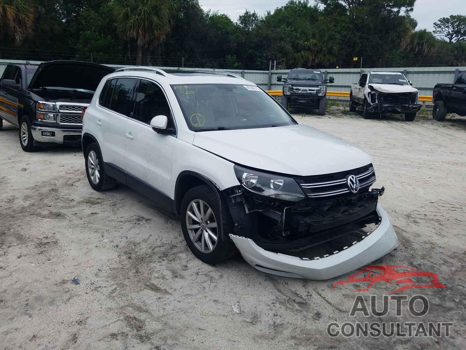 VOLKSWAGEN TIGUAN 2017 - WVGRV7AX0HW506719