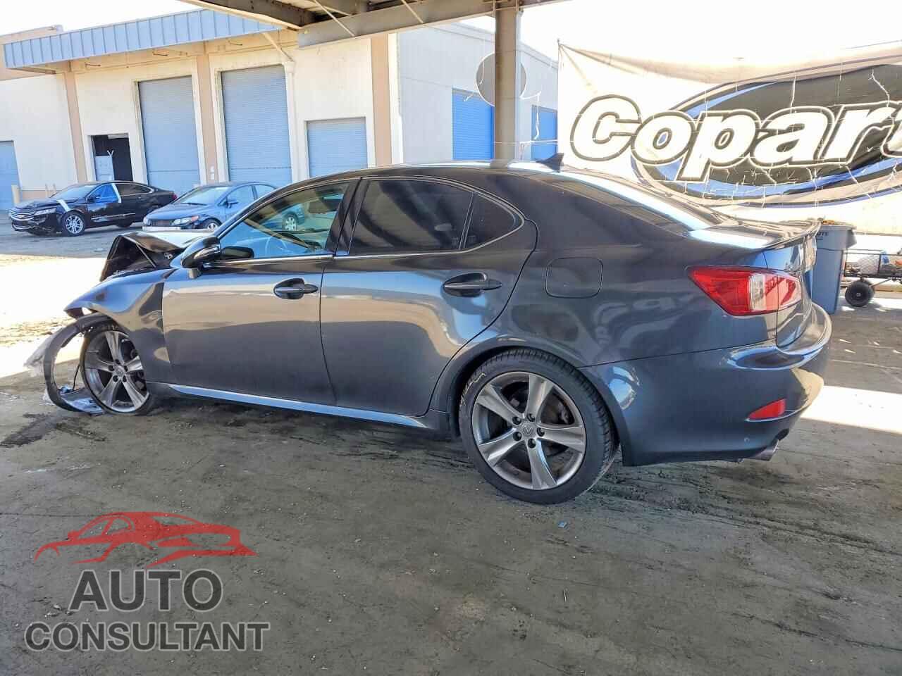 LEXUS IS 2011 - JTHBF5C21B5131220