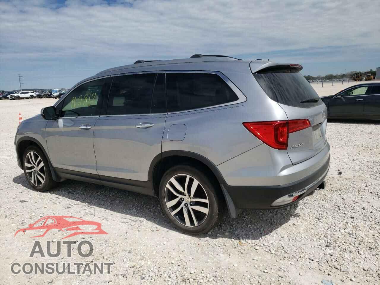 HONDA PILOT 2017 - 5FNYF6H08HB055687