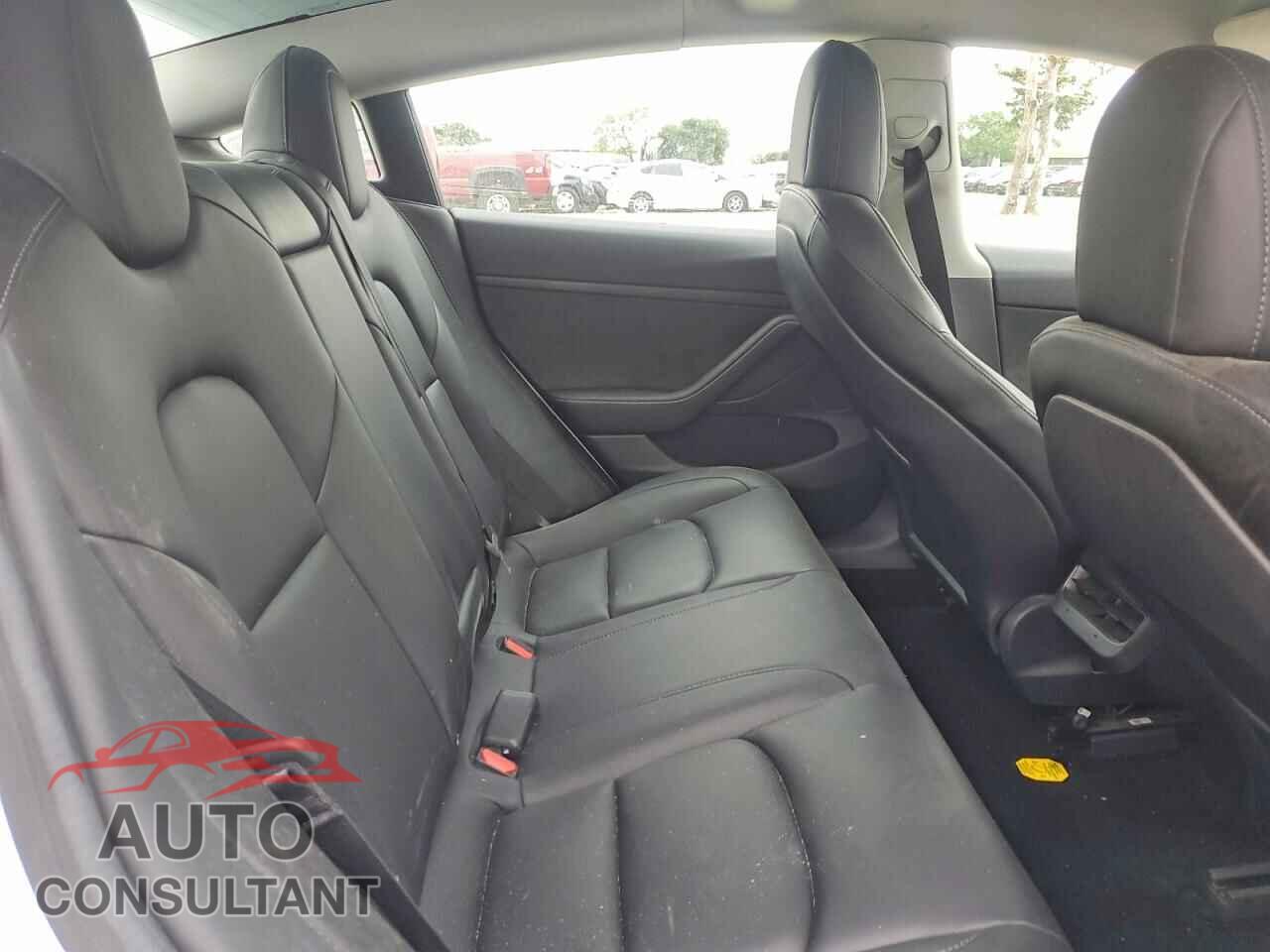 TESLA MODEL 3 2021 - 5YJ3E1EA2MF079345