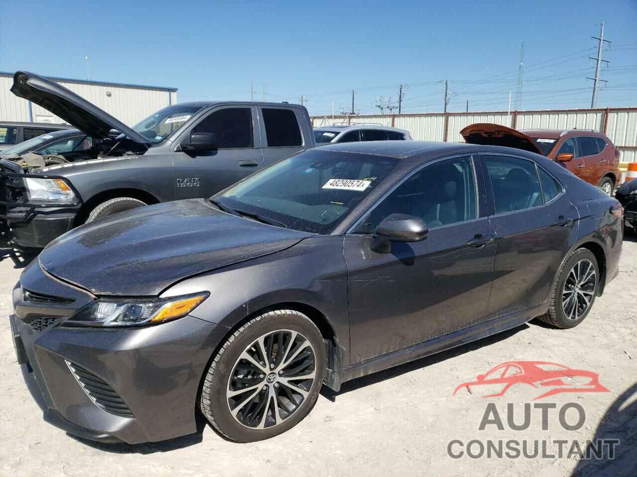 TOYOTA CAMRY 2018 - 4T1B11HK4JU657634