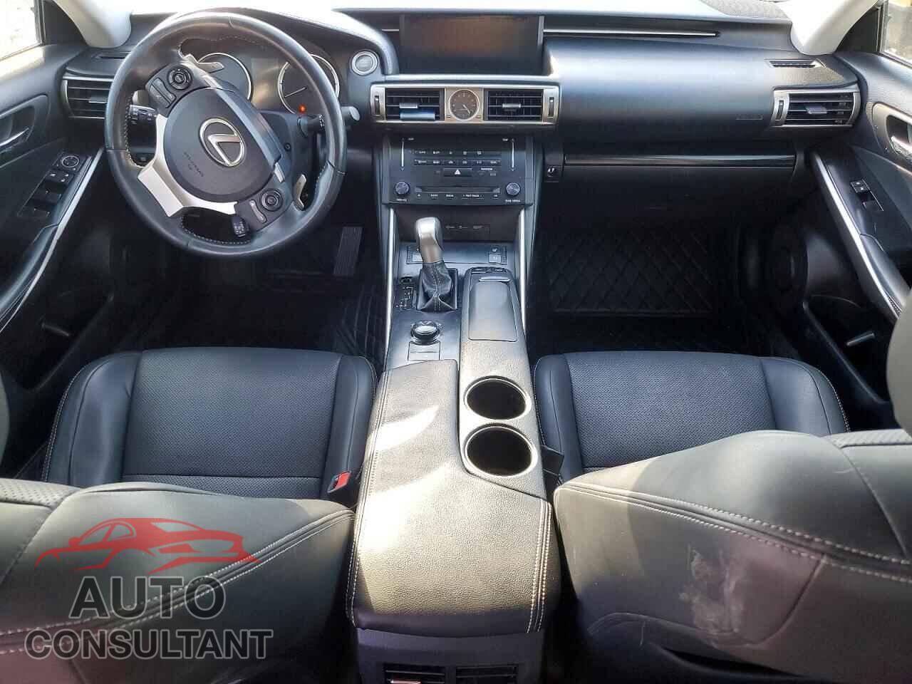 LEXUS IS 2014 - JTHCF1D23E5009149