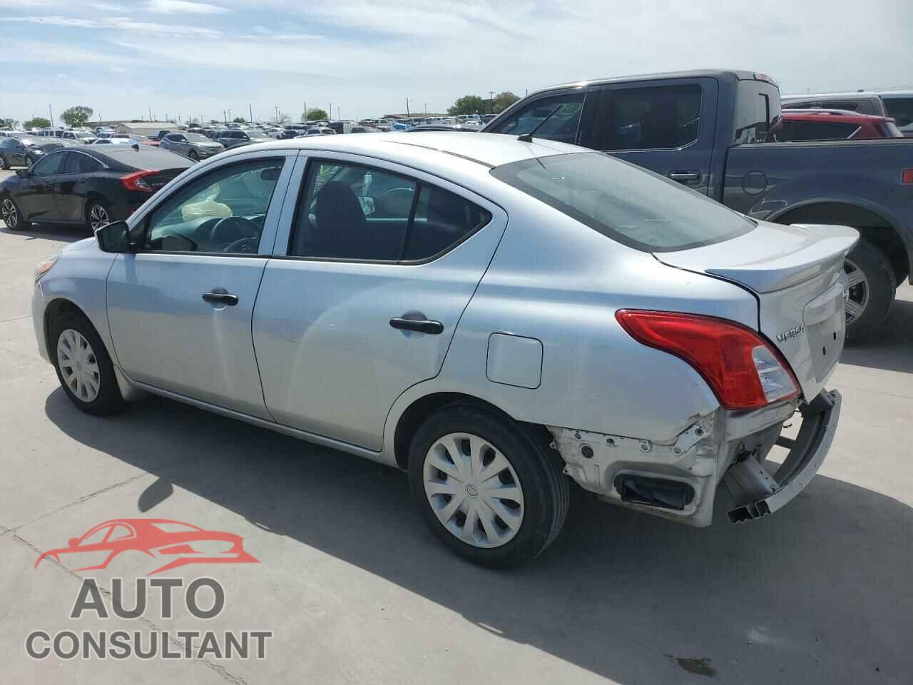 NISSAN VERSA 2017 - 3N1CN7AP3HL861807