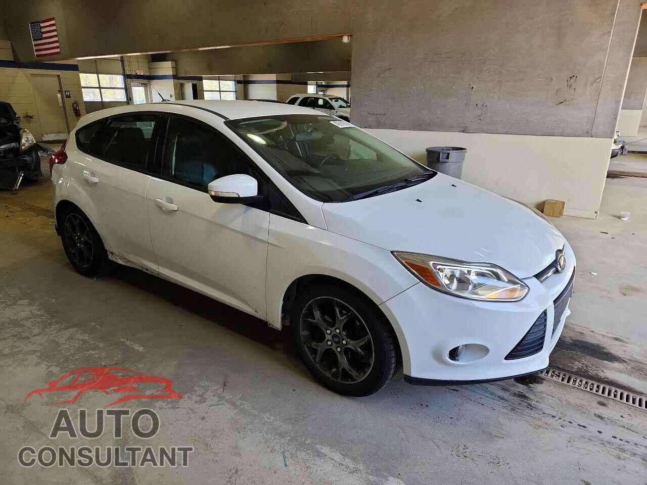 FORD FOCUS 2014 - 1FADP3K24EL327686