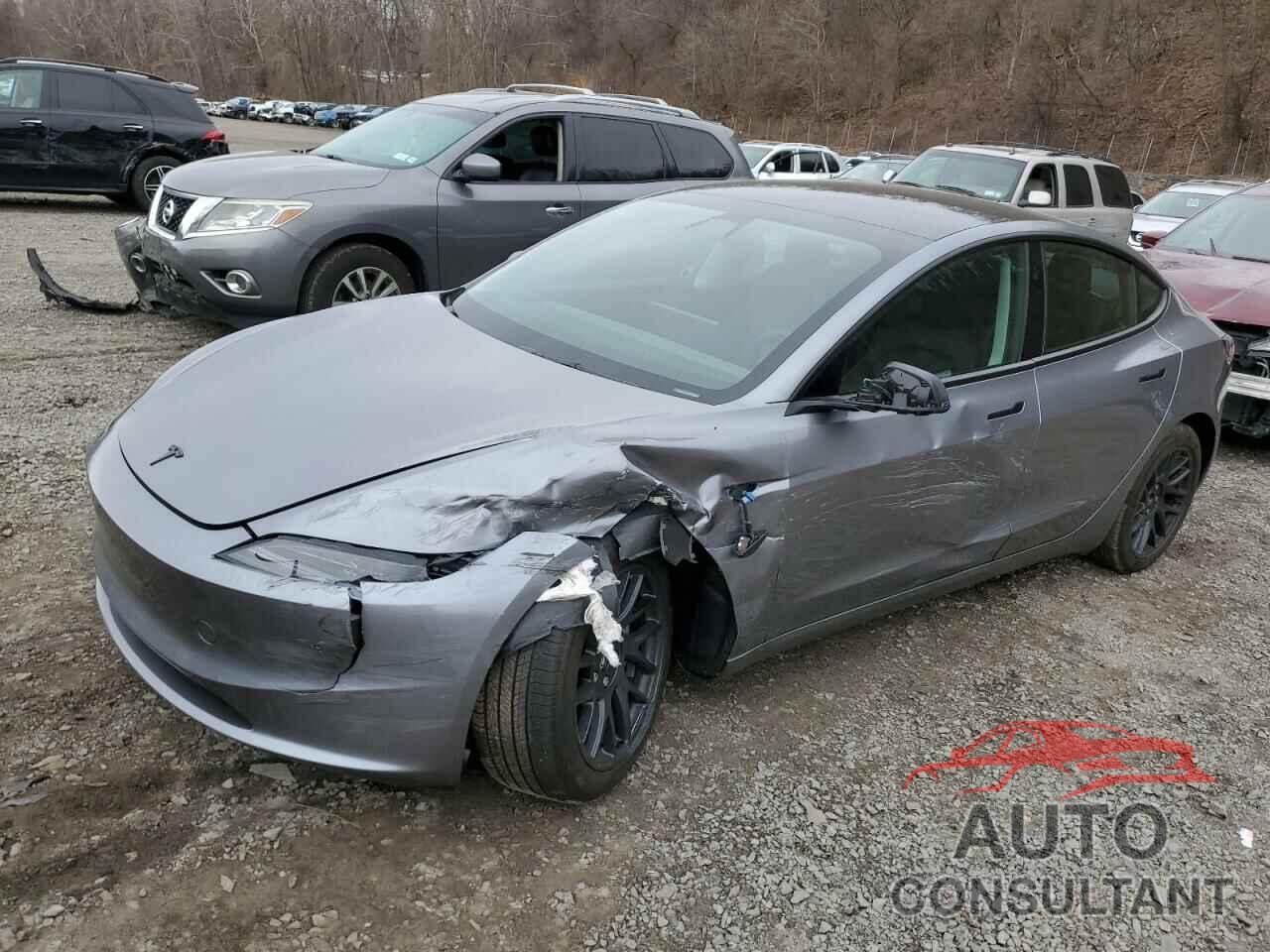 TESLA MODEL 3 2025 - 5YJ3E1EA1SF906894