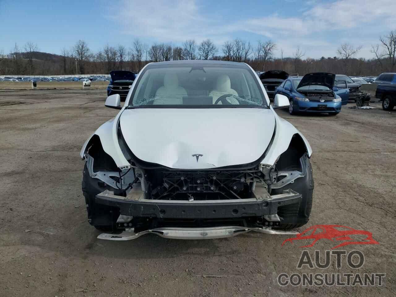 TESLA MODEL Y 2021 - 5YJYGDEEXMF063219