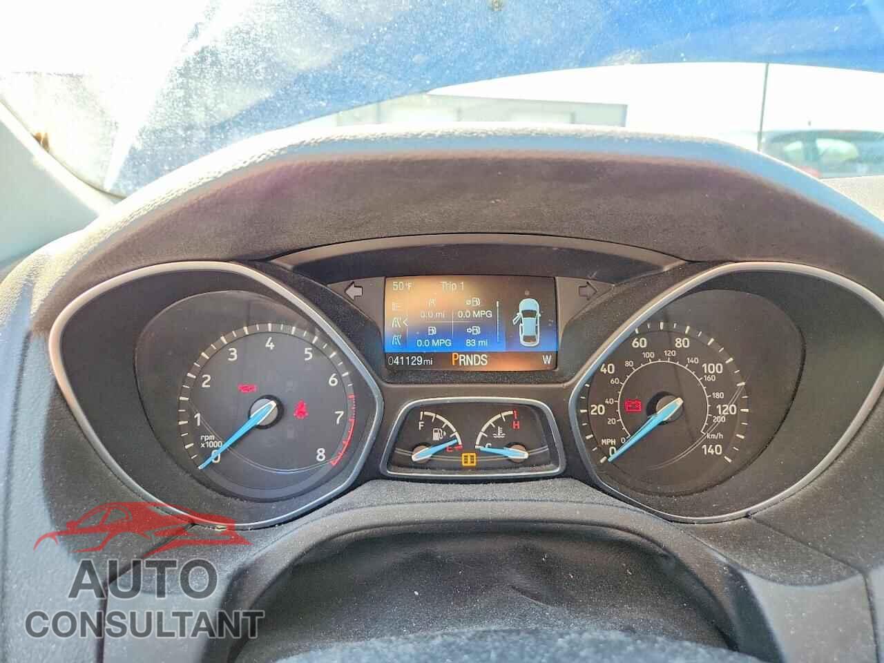 FORD FOCUS 2018 - 1FADP3FE7JL225796