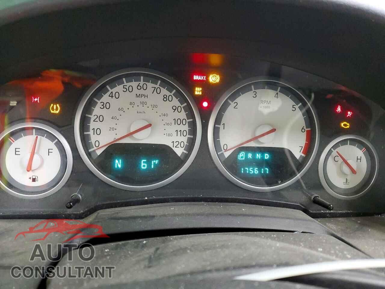 DODGE CARAVAN 2010 - 2D4RN5D12AR323646