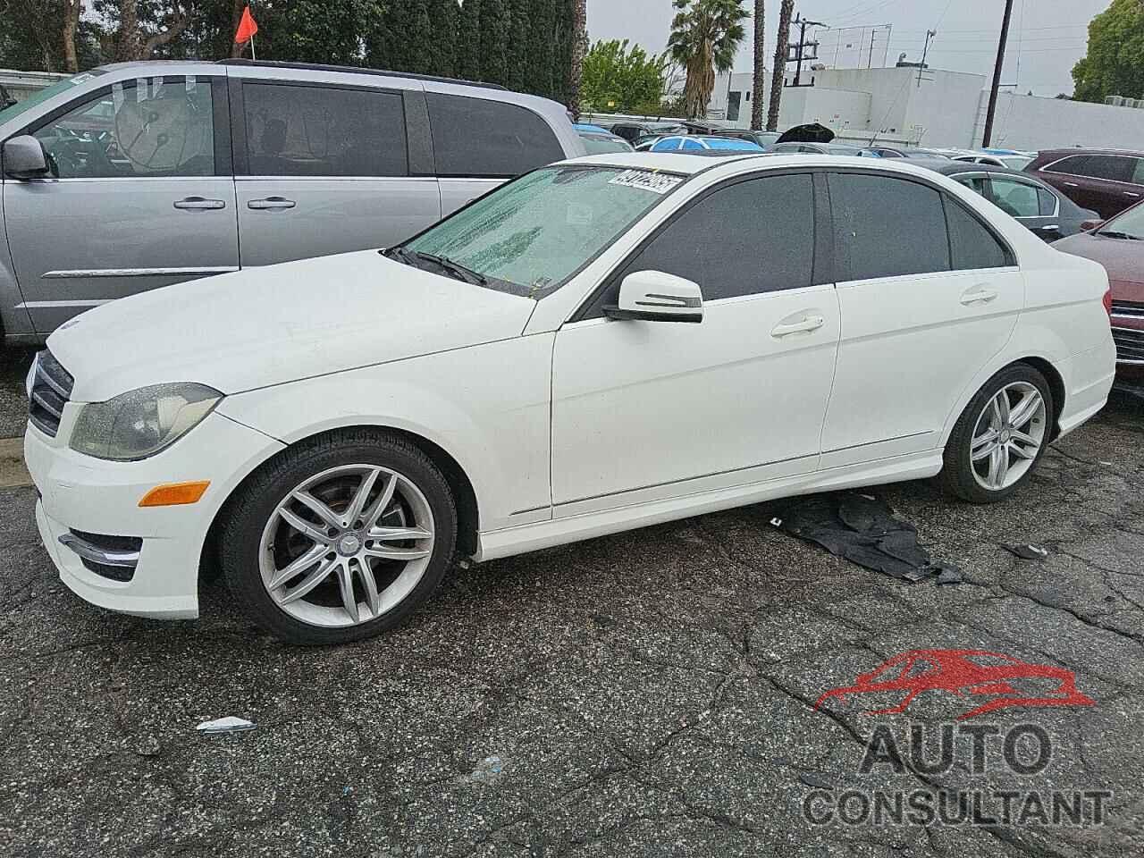 MERCEDES-BENZ C-CLASS 2014 - WDDGF4HB4EA933398
