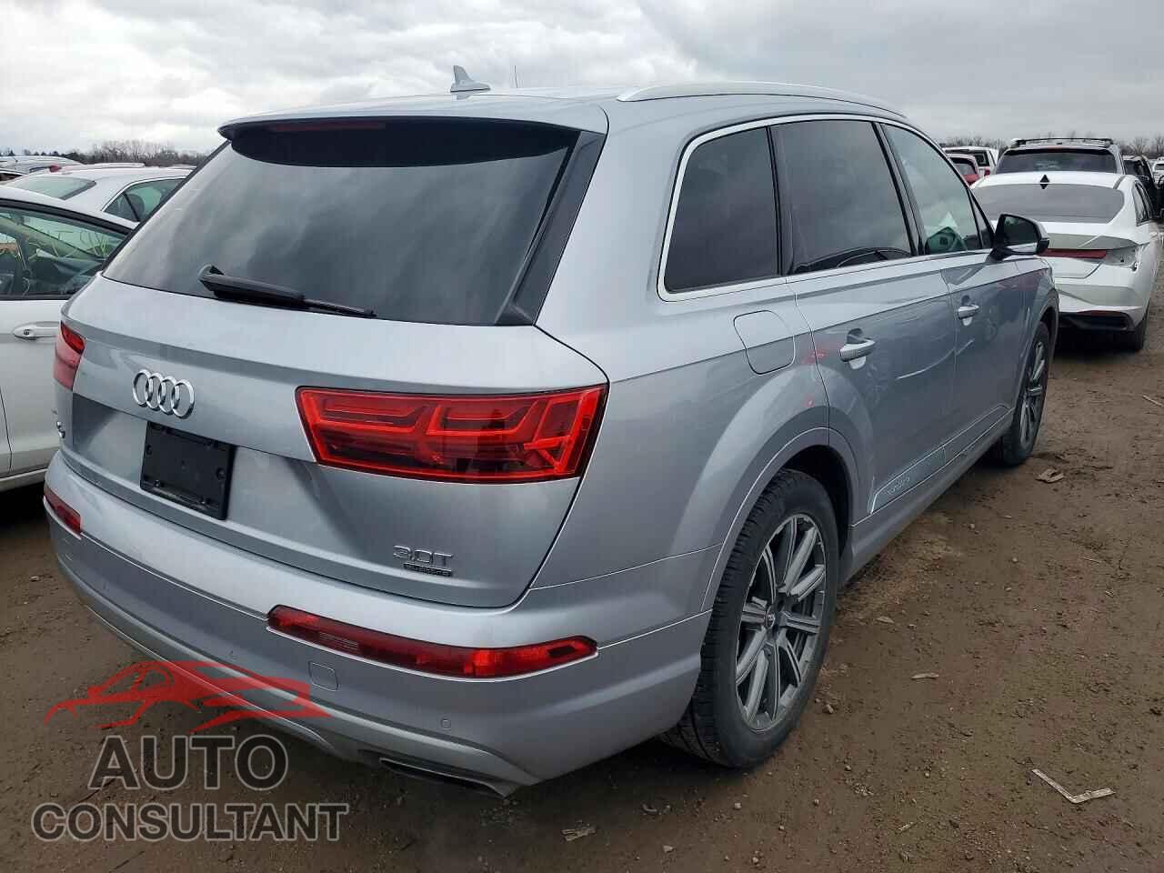 AUDI Q7 2018 - WA1LAAF71JD046753