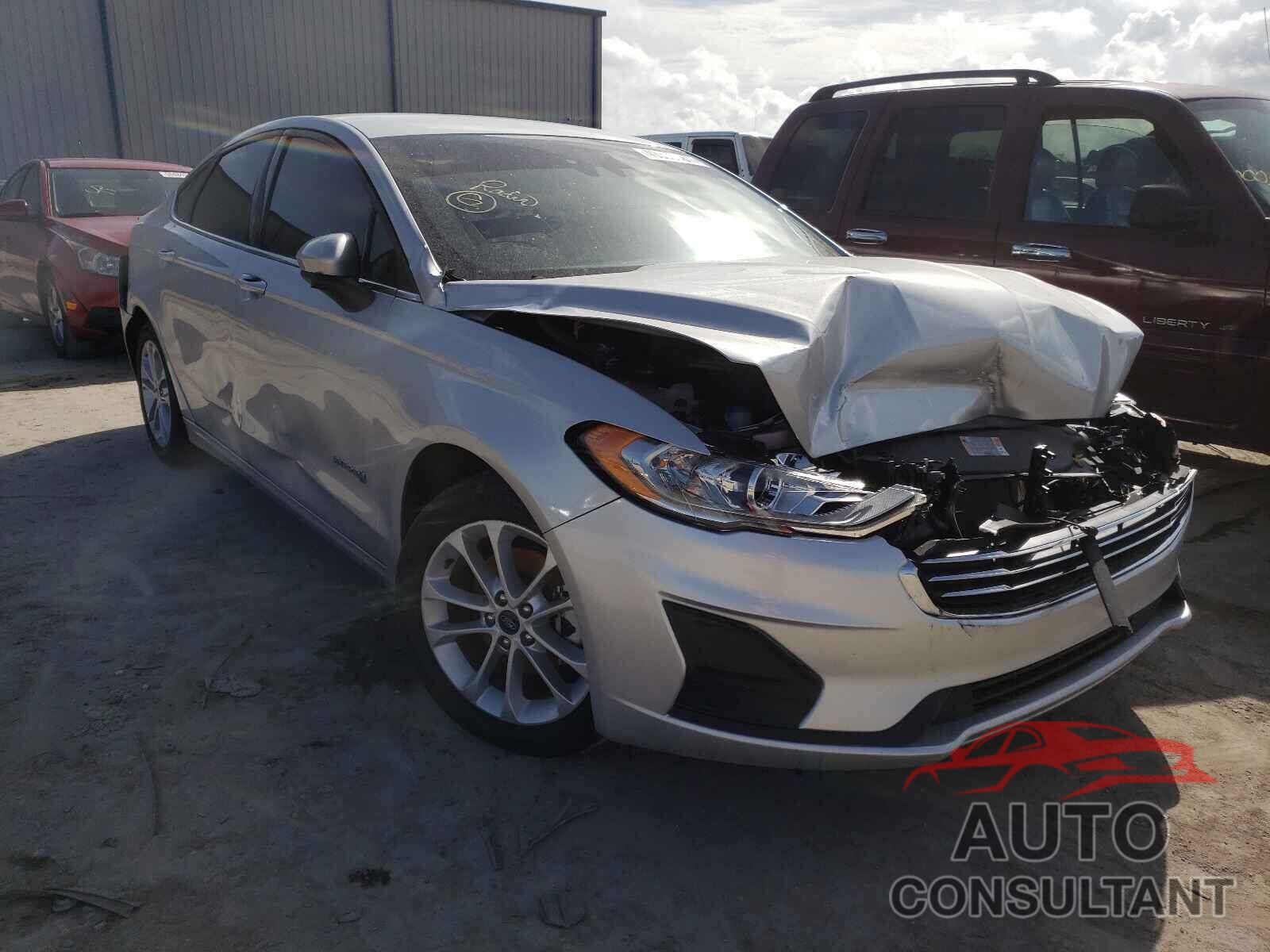 FORD FUSION 2019 - 3FA6P0LU7KR189744
