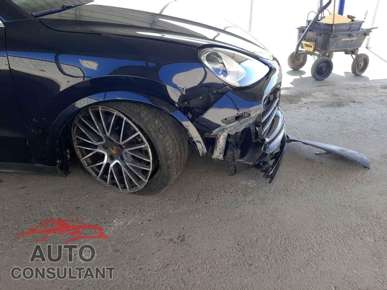 PORSCHE CAYENNE 2019 - WP1AA2AY7KDA17910
