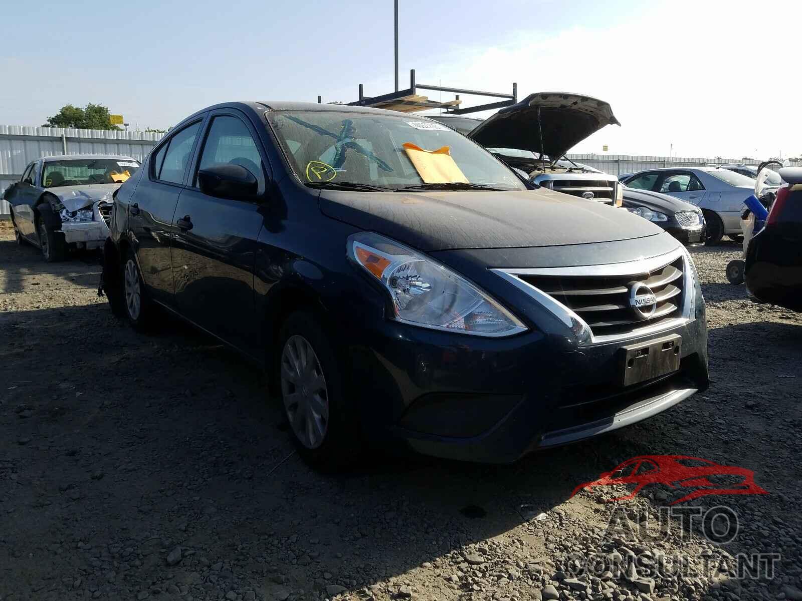 NISSAN VERSA 2017 - 3N1CN7AP8HL835400