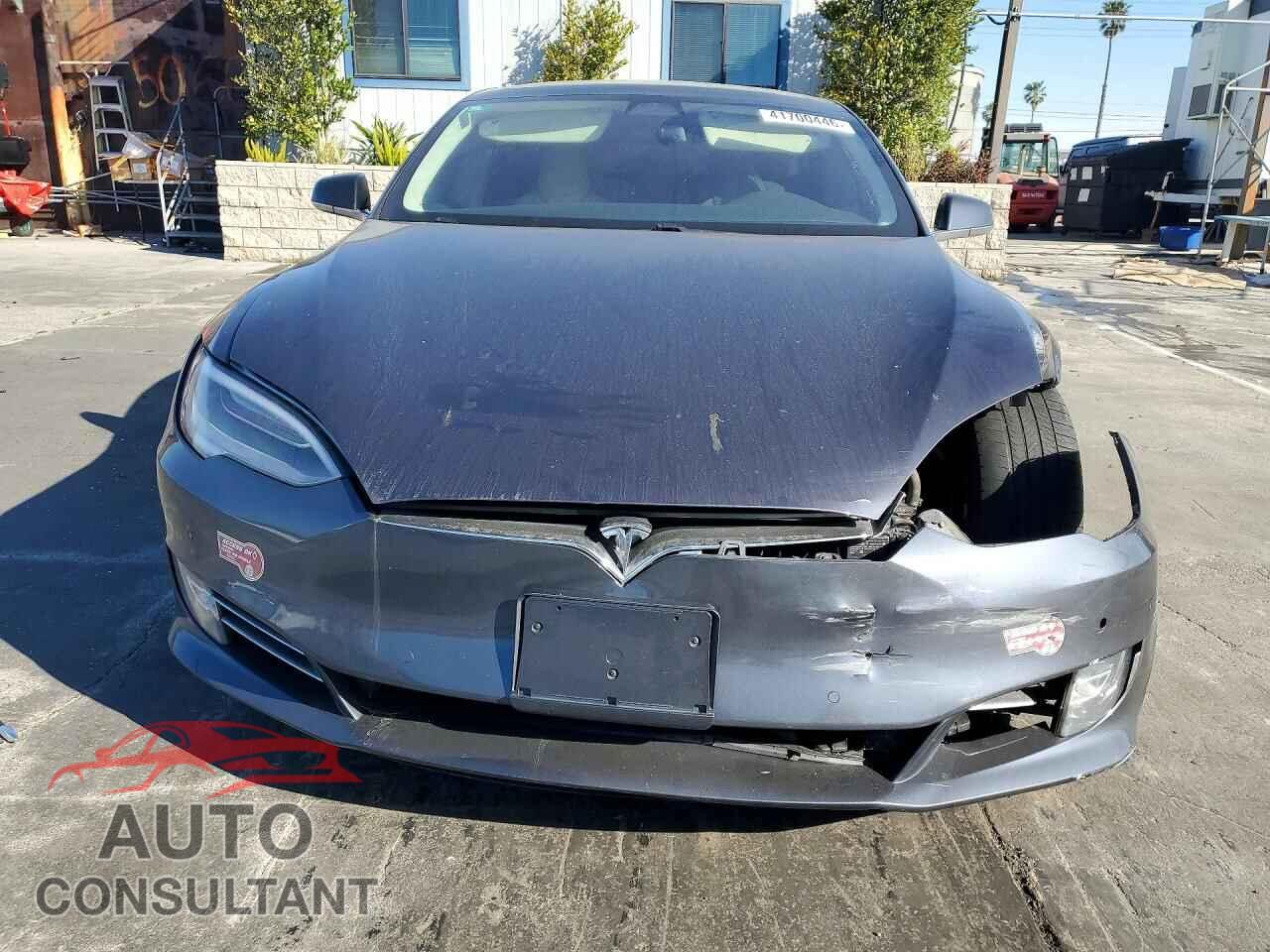 TESLA MODEL S 2017 - 5YJSA1E23HF229212
