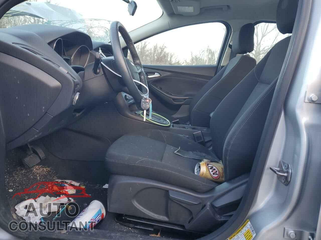 FORD FOCUS 2015 - 1FADP3F2XFL306322