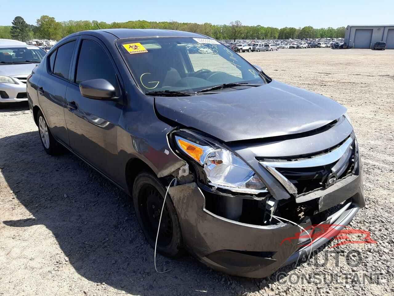 NISSAN VERSA 2018 - 3N1CN7AP9JL816182