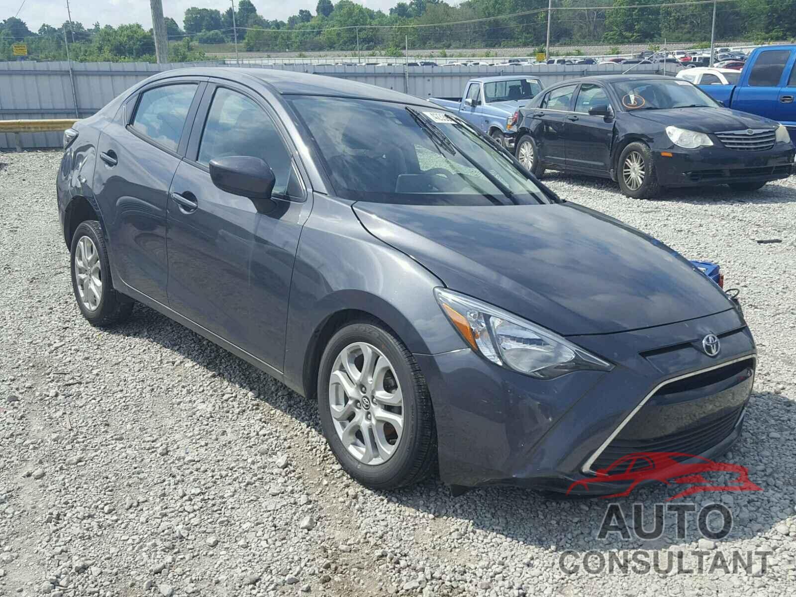 TOYOTA YARIS 2017 - 3MYDLBYV6HY170175