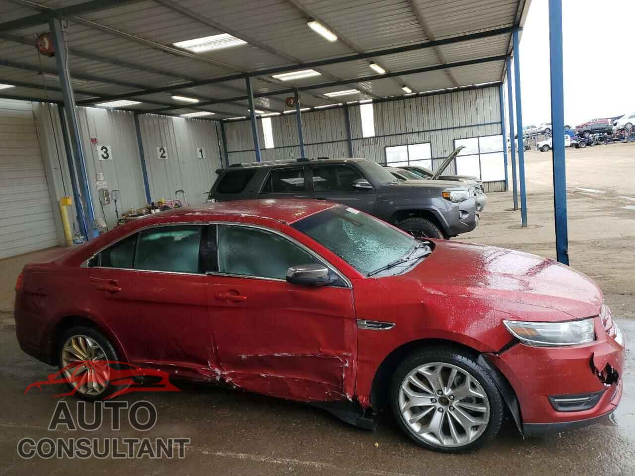 FORD TAURUS 2017 - 1FAHP2F82HG104666