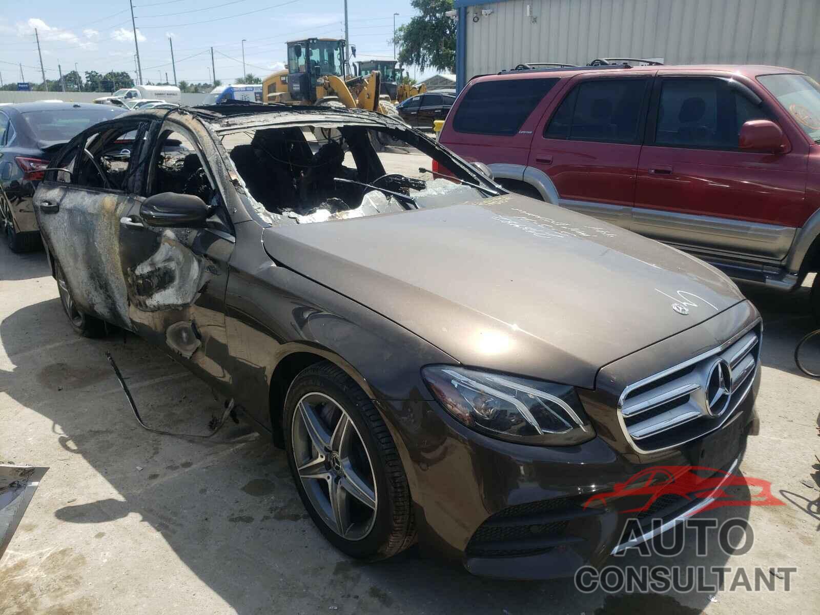 MERCEDES-BENZ E-CLASS 2018 - WDDZF4KB8JA316176